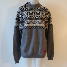 Nwt Mens Hugo Boss Gray Black Virgin Wool Blend Chunky Knit Crew Neck Sweater L* Retail: $288- Size: Large Color: Gray, Black, White Design Crew Neck Long Sleeve Chunky Knit Material: 61% Virgin Wool 39% Polyacrylic Measurements (Flat): Shoulders: 17" Armpits: 22" Waist: 16.5" Sleeves: 25.3" Length: 27.5" Nwt, New With Tags (Item- 708) ...Svtln_amnva827-4** Large Knit Sweater, Light Knit Sweater, Black White Design, Men Crewneck, Seersucker Pants, Boss Black, Light Knit, Preppy Casual, White Halter Maxi Dress