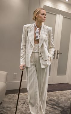 Blake Lively Suit, Blake Lively Outfits, 2023 Photoshoot, A Simple Favor, Simple Favor, Female Boss, Blake Lively Style, Woman In Suit, Fashion Bible