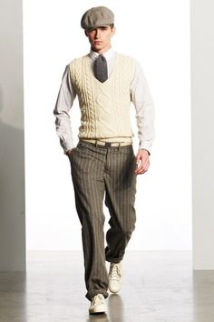 See the complete Ralph Lauren Fall 2010 Menswear collection. 1960 Mens Fashion 60s Mod, Mens Roaring 20s Outfit, Gianni Schicchi, Roaring Twenties Fashion, Goddess Wear, Sims Outfits, Roaring 20s Fashion, 1920s Mens Fashion, 1920s Men