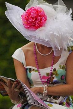 My Kentucky Living : The Kentucky Derby, Hats & Party Planning 2011 Fashion