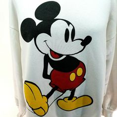 Vtg 80s DISNEY Mickey Mouse Sweatshirt White USA Made Classic 50/50 Women's L *. Classic image of Mickey Mouse on this true vintage sweatshirt straight from the 80s. Fleece lined. Well made in the USA. Condition:  Very good preowned condition. Gently worn. A couple light stains to note. No holes and no fading! Please see pictures and measurements. Size: L.  Please see measurements below. Material: 50% Cotton 50% Polyester  *Measurements with item laying flat*    Shoulders: 21.5" Underarm to Unde Retro Cotton Sweatshirt With Cartoon Print, Vintage White Top With Cartoon Print, Casual White Mickey Mouse Sweatshirt, White Cotton Mickey Mouse Sweatshirt, White Retro Mickey Mouse T-shirt, Vintage Sweatshirt With Cartoon Print, Retro Cartoon Print Sweatshirt, Retro Long Sleeve Sweatshirt With Character Print, Vintage White Crew Sweatshirt