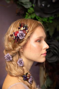 Small bridal hair comb and hairpins in purple tones The flower comb and hairpins are made of artificial/fabric and preserved flowers, leaves, grass and other trinkets used for arranging :) When stored in dry and dark place, our products last 10-15 years. We can also make you other matching accessories. Please message me for more information. :) Photo: Michaela durisova photography Model: Paťka/ Mix model management ---------------------------------------------------------------- SHIPPING INFO FO Violet Design, Floral Comb, Flower Comb, Purple Tones, Flower Hair Comb, Bridal Comb, Preserved Flowers, Flower Hair Pin, Head Hair