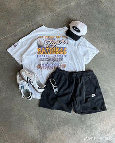 Tigers National Champions 1996 1997 Tshirt Easy 30 day return policy Street Style Men Summer, Desain Buklet, Fotografi Vintage, Mens Outfit Inspiration, Tiger T Shirt