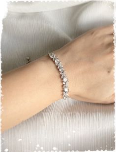 White Gold Vintage Style Art Deco Crystal Adjustable - Etsy Diamond Bracelet Design, Vintage Style Art, Bracelets Design, Style Art Deco, Wedding Jewelry Bracelets, Dainty Bracelets, White Gold Jewelry, Downton Abbey, Wedding Bracelet