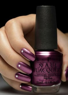 Fall Nail Polish Ideas, Purple Nail Polish, Purple Nail Designs, Purple Nail, Metallic Nails, Colorful Nail Designs, Short Acrylic Nails Designs, Nail Designs Glitter, Classy Nails