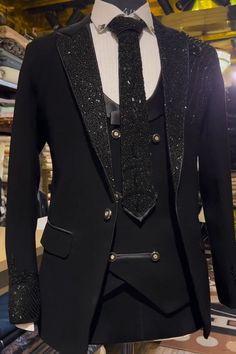 Black And Gold Tuxedo, Md Suits, Unique Mens Wedding Suits, Embroidered Tuxedo, Gold Tuxedo, Designer Tuxedo, Suit Indian, Stylish Mens Suits, Prom Inspo