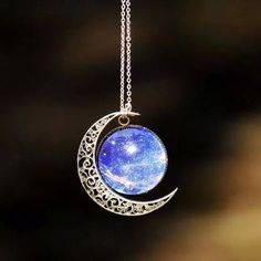 Bom meu primeiro Preference então desculpe se não ficou bom. Isso vai… #fantasia # Fantasia # amreading # books # wattpad Anting Manik, Sparkly Necklace, Vintage Style Necklace, Evil Eye Necklace Gold, Gold Letter Necklace, Magical Jewelry, Moon Pendant Necklace, Anniversary Jewelry, Moon Jewelry