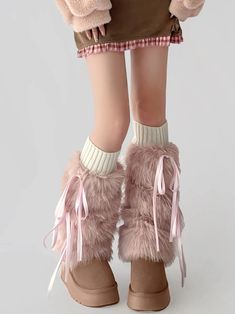 𝔇𝔢𝔱𝔞𝔦𝔩𝔰: Style: Y2k, Kawaii Coquette Material: Vegan Further Quantity: 1 pair Highlights: These adorable leg warmers are not only fluffy and cute but also perfect for adding a touch of kawaii style to any outfit. With a sweet strawberry bear design and a soft ribbon detail, you'll be the cutest one in the room. Easy to style with platform shoes and adds warmth to your body Enjoy free shipping with a purchase of over 80$ Cute Pink Leg Warmers For Spring, Pink Knee-high Leg Warmers For Winter, Trendy Pink Leg Warmers For Winter, Knee-high Pink Leg Warmers For Winter, Pink Leg Warmers For Winter, Harajuku Style White Knee-high Leg Warmers, White Harajuku Knee-high Leg Warmers, White Harajuku Style Knee-high Leg Warmers, Harajuku Style White Leg Warmers For Fall