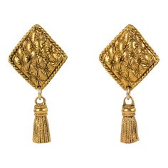 This is part of Chairish’s Costume Jewelry assortment.  Elegant French designer Chantal Thomass Paris clip-on earrings. The dangling shape features gilt metal quilted diamond shape fittings that complement a tassel. The pieces are marked on the underside with the company logo.  Measurements: 2.32 in high (5.9 cm) x 1.19 in wide (3 cm).  Please see the measurements noted above in the description for the best approximate dimensions. Chantal Thomass, French Designer, Antique Earrings, Accessories Jewelry Earrings, Clip Earrings, French Design, Diamond Shape, Diamond Shapes, Tassel Necklace