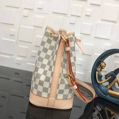 ADC Fashion Lu-Vi bags - 1037 A+ Excellent Quality copies; Contact us if you've any questions in your mind. Lv Bags, Lv Bag, Luxury Women, Bags Shoes, Designer Bags, Fashion Statement, Luxury Bags, Limited Time, Contact Us