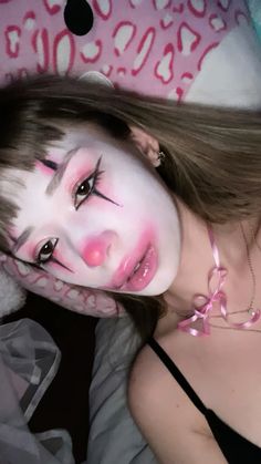 Cute And Easy Clown Makeup, Cosplay Face Paint Ideas, Pink And White Clown Makeup, Neon Clown Makeup Easy, Pink Clown Makeup Easy, Pink Juggalo Makeup, Scary Cute Clown Makeup, Easy Clown Makeup Simple Cute, Clown Makeup White Face