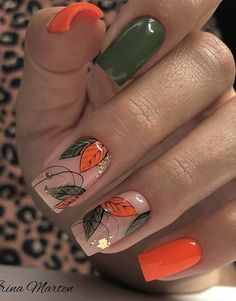 Green And Orange Nails Fall, Olive Green And Orange Nails, Olive Green Fall Nail Designs, Orange And Green Fall Nails, Green And Orange Fall Nails, Gold Autumn Nails, Autumn Halloween Nails, Orange And Green Nail Designs, Fall Green Nail Designs