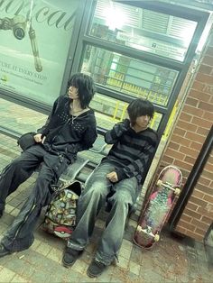 Alt Skater Aesthetic, Emo Halloween Outfits, Punk Pfp Icon, 90s Emo Aesthetic, Sematary Outfit, Y2k Emo Outfits Men, Alt Outfits Fall, Grunge Scene Outfits, Alternative Autumn Outfits