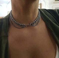 ♦ A long chain necklace made of silver-plated brass in very high quality. the necklace comes with a thin chain and Toggle Clasps on the center. You can see another model of a choker in the next link: https://etsy.me/2OoCzSq ♦ This piece of jewelry is perfect as a gift for yourself, for the wedding day, Valentine's day or a birthday. If you're interested in sending a gift to a third party, just write your message to the recipient and I will do so with joy. ♦ The jewel will be sent by registered m Toggle Clasp Necklace, Multi Chain Bracelet, Oxidized Silver Necklace, O Ring Choker, Thick Chain Necklace, Double Necklace, Small Weddings, Toggle Necklace, Ring Der O