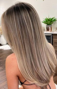 Brown And Blonde Straight Hair, Hair Inspo Color Light Brown With Blonde, Ashy Toned Blonde Hair, Brunette With A Lot Of Blonde Highlights, Dark Roots With Ash Blonde Hair, Creamy Blonde Balayage Dark Roots, Ash Grey Blonde Balayage, Blonde Hair With Shadow Roots Balayage, Raw Lift Blonde