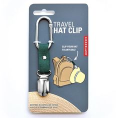 De jarretelclip houdt je hoed veilig vast, terwijl de karabijnhaak aan je favoriete tas of riem wordt gehaakt. Travel Hat Clip, Travelling Tips, Suspender Clips, Hat Clip, Travel Hat, Travel Gadgets, Hat Clips, Travel Storage, Packing Tips