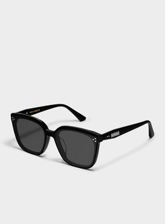 Minimalist Black Sunglasses With Mirrored Lenses, Black Square Frame Sunglasses, Modern Black Square Frame Sunglasses, Classic Black Everyday Sunglasses, Classic Black Sunglasses For Everyday, Ideal Male Body, Gentle Monster Sunglasses, Accessories Bags Shoes, Gentle Monster