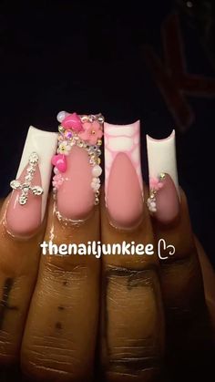 Pink And White Nails Y2k, Pink Nail Designs Birthday, Acrylic Birthday Nails Ideas, Spring Bling Nails, Aries Birthday Nails, Birthday Nail Set Ideas