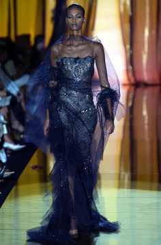 Elie Saab  Fall/Winter Couture 2003 .. Follow for daily uploads <3 #fashionweek #styleinspo #dresstoimpress Elie Saab Fall, 90s Runway Fashion, Elie Saab Couture, Runway Outfits, Paris Mode, Wanda Maximoff, Runway Dresses