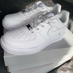 Classic Nike Air Force 1 Low Easyon Nike Air Force 1 Lace-up For Streetwear, Casual Nike Air Force 1 Low-top, White Af1, Nike Fashion Shoes, Nike Air Force 1 Low, Boys Sneakers, Nike Fashion, Air Force 1 Low, Nike White