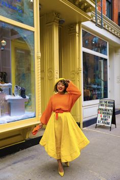 Colors That Go With Orange Outfits, Colorful Mid Size Outfits, Yellow Outfit Plus Size, Mid Size Fashion Colorful, Colorful Curvy Outfits, Plus Size Bright Outfits, Colourful Plus Size Fashion, Maximalist Plus Size Fashion, Dopamine Dressing Plus Size