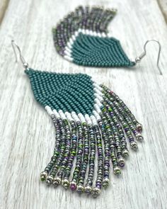 Silver/matte green wide long earrings, made from premium Czech glass beads, size 11, nickel free ear wire. Very light weighted. Handmade Green Beaded Long Drop Earrings, Pink Beaded Bracelets, Matte Green, Lexington Ky, Earrings Inspiration, Green Earrings, Pretty Earrings, Fringe Earrings, Matching Bracelets