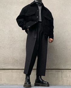 Dark Academia Fashion Men, Classy Streetwear, Dark Academia Fashion, Academia Fashion, Fashion Male, Men Stylish Dress, Mens Outfit Inspiration, Androgynous Fashion, Bathroom Remodeling