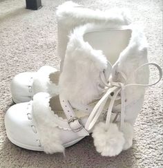 Dr Shoes, 일본 패션, Aesthetic Shoes, Shoe Inspo, Pretty Shoes, Dream Shoes, Virtual Closet, White Outfits, Dream Clothes