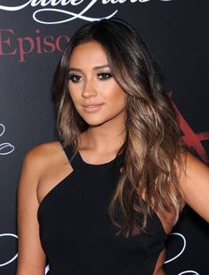 dark+brown+to+light+brown+ombre Dark Brown To Light Brown Ombre, Light Brown Ombre, Brown Ombre Hair Color, Dark Ombre Hair, 60 Hairstyles, Ombre Hair Blonde