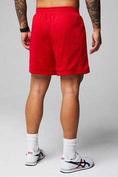 The Essential Rec Mesh Short FL2 red male Activewear >> Mens >> Bottom >> Shorts >> Un-lined Shorts regular Breathable/Cell Phone Pocket/Hidden Pockets/Lightweight Feel/Pockets/Recycled Materials Casual Bottoms With Pockets In University Red, Casual University Red Bottoms With Pockets, Red Moisture-wicking Shorts, Casual Red Go-dry Shorts, Red Bottoms With Side Pockets And Relaxed Fit, Sporty Red Shorts With Pockets, Red Shorts With Side Pockets, Casual Moisture-wicking Red Bottoms, Casual Red Moisture-wicking Bottoms