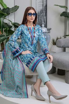 Bonanza Satrangi Rst223p03b Blue Eid Prints 2022 Original brand suit fabric and photography lite diffrance in actual print. Shoots Ideas, Bonanza Satrangi, Pakistani Clothes, Pakistani Lawn Suits, Gul Ahmed, Pakistani Dress, Lawn Shirts, Lawn Suits, Suit Fabric