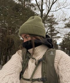 Winter Aesthetics, Cute Hiking Outfit, Hiking Fits, Hiking Outfits, Hiking Outfit Women