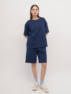 Composition : 100% cottonColor : LAVENDER,NAVYCountry of Origin : CHINA Navy Cotton T-shirt For Spring, Navy Cotton Tops With Relaxed Fit, Oversized Indigo Cotton Tops, Basic Navy Cotton Tops, Sleepwear Sets, Set Up, Lingerie Sleepwear, Organic Cotton, Lavender