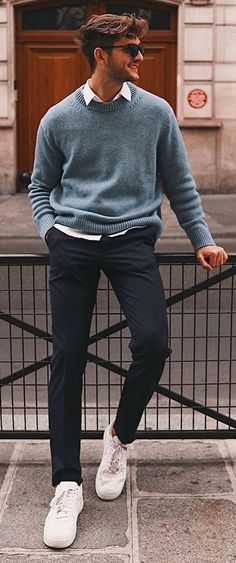 London Mens Outfits, Mens Clothing Styles For College, Mens Casual Workwear, Men’s Parisian Fashion, College Outfits Aesthetic Men, Husband Outfits Mens Fashion, Business Casual Outfits For Work Men, Men’s Fashion London, Men’s Outfits Workwear