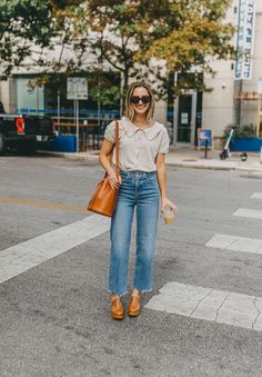 My favorite wide leg jeans (on sale!) | LivvyLand Ruffled Top Outfit, Cropped Jeans Outfit Summer, Wide Leg Cropped Jeans Outfit, Wide Leg Jeans Outfit Fall, Wide Leg Jeans Outfit Ideas, Wide Leg Jean Outfits, Theater Outfit, Cropped Jeans Outfit