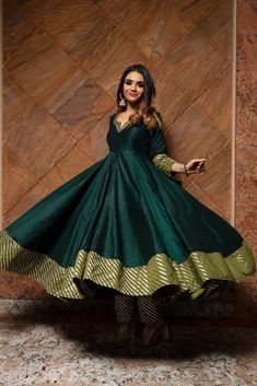 Dark Green Traditional Dress, Green Anarkali Suits Designer, Fabric For Anarkali Suit, Dark Green Anarkali Suits, Dark Green Dress Indian, Dark Green Anarkali Dress, Dark Green Indian Outfit, Green Kurti Design Dark, Silk Fabric Dress Design