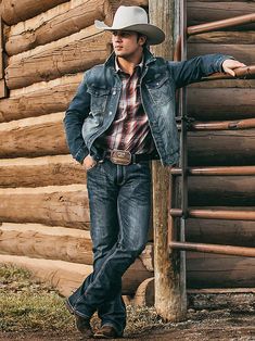 Since 1947, Wrangler® jeans have been a cowboy-approved wardrobe staple. Inspired by our Western heritage, these Wrangler® Retro® jeans combine our most iconic features with contemporary fits and washes. This updated classic features the same worn leather patch with our rope logo, 'W' stitching on the back pockets, and five-pocket styling. These men's slim bootcut jeans feature a streamlined silhouette through the seat, thigh, and knee, but the leg widens from the knee downward, which is good ne Best Bootcut Jeans, Cowboy Outfit For Men, The Last Ride, Slim Bootcut Jeans, Western Outfits Men, Womens Work Boots, Knit Hat For Men, Mens Bootcut Jeans, Retro Jeans