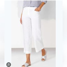 New With Tags Waist 17” Length 32” Rise 9.5” Inseam 23” Width Of Leg Pant 8” *No Pockets White Pull-on Style Bottoms For Daywear, White Mid-rise Capris For Summer, Casual White Mid-rise Capris, Elegant Spring Capris With Pockets, White Pull-on Bottoms For Work, White Straight Leg Casual Capris, Casual White Workwear Bottoms, Casual White Bottoms For Workwear, Elegant White Spring Capris