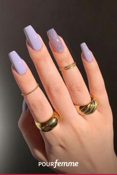 Scopriamo le tendenze per la manicure estive e chic. Le nuove mode nail art e le novità in fatto di unghie lunghe e forme. Le unghie a ballerina sono una di quelle tendenze chic che non stanca mai anche per l’estate 2021. Scopri di più! \\ Let's find out the trends for summer and chic manicure. The new nail art fashions. Ballerina shapes are one of those chic trends that never get tired even for summer 2021. Find out more! #pourfemme #unghiegel #lunghe #nailart #chic Euphoria Nails, Purple Acrylic Nails, Lavender Nails, Acrylic Nails Coffin Short, Uñas Acrilicas, Classy Nails, Chic Nails, Short Acrylic Nails, Nail Arts