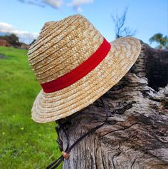 he Straw hat you've been looking for! What makes my straw hat different? I've sewn on a faux leather string/cord to match Luffy! Made/from Australia One Piece Luffy Straw Hat - NEW XL size approx 60 to 63 cm Luffy Straw Hat, Cos Play, One Piece Luffy, Straw Hat, Sun Hats, Caps Hats, Accessories Hats, Extra Large, Straw