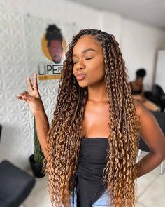 23 Amazing Boho Twists: Unleashing the Allure of Boho 6 Twist Cornrows, Twist Box Braids, Hairstyles Inspiration, Curly Braids, Braided Hairdo, Boho Twists, Twist Ponytail, Braided Hairstyle