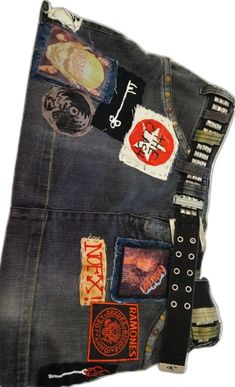 Punk Fashion Diy, Punk Skirt, Punk Patches, Battle Jacket, 20k Followers, Estilo Hippie, Estilo Punk, How To Make Clothes, Dream Clothes