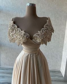 Champagne Wedding Dress Vintage Rose Gold, Green And White Prom Dress, Elegant Gowns Evening, Formal Evening Dresses Elegant, One Shoulder Prom Dress, Prom Dress Shoes, Bow Wedding Dress, Pink Dusty, Sweetheart Prom Dress