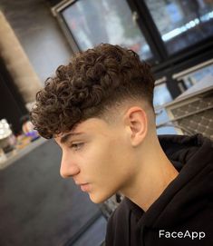 Boys Haircuts Curly Hair, Haircut Korean, Men's Curly Hairstyles, Curly Hair Fade