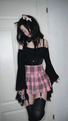 Pink Egirl Fashion, Pink Alt Outfits, Skirt Outfits Egirl, E Girl Outfits Skirt, Fem Queen, Cute Alt Outfits Pink, Pink Aesthetic Clothes Pastel Goth, Pink Alt, Fire Clothes