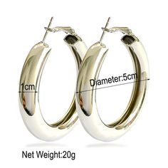 Glistening Metallic Oversized Hoop Statement Earrings Elevate your style with these stunning oversized hoop earrings that are designed to add a glamorous touch to any outfit. Stylish Design These wide hoop metallic earrings are the perfect accessory for those who want to make a statement. Their classy appearance ensures you stand out in any crowd, whether it's a casual outing or a formal event. Exceptional Quality Item Type: Hoop Earrings Metal Type: Iron Alloy Diameter: 5cm Thickness: 1cm Back Big Hoops Earrings, Metallic Earrings, Oversized Hoop Earrings, Gold Hoop Earring, Vintage Cuff Bracelet, Simple Hoop Earrings, Silver Statement Earrings, Hoop Earrings Style, Big Hoop Earrings