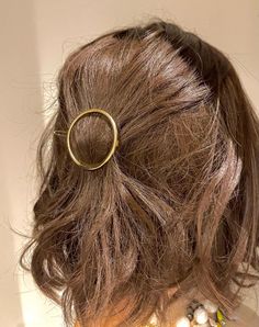 The perfect accessory for your wig. Beautiful gold dipped hair clip, subtle and classic elegance Simple classic gold circle design Easy to clip in the hair, perfect to change up you wig I often use my clips when I am busy with my babies out and about and need to have my hair clipped out of my face slightly, to make busy mum life a bit easier. These clips can make your wigs even more realistic too Dipped Hair, I Am Busy, Mum Life, Busy Mum, Gold Circle, Velvet Pouch, Wig Accessories, Gold Dipped, Classic Gold