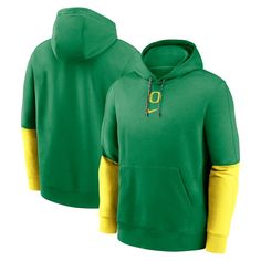 Rep your Oregon Ducks with pride in the Nike Sideline Team Issue Club Hoodie. This pullover hoodie features flatlock stitching for comfortable, low-profile seams and a fleece lining for extra warmth. A printed team logo on the front makes your loyalty to the Oregon Ducks loud and proud with every wear. Nike Long Sleeve Fan Apparel Hoodie, Nike Fan Apparel Hoodie, Nike Long Sleeve Hoodie Fan Apparel, Nike Long Sleeve Hoodie For Fan Apparel, Nike Hoodie Sweatshirt Fan Apparel, Nike Long Sleeve Hoodie For Sports Events, Nike Hoodie For Sports Season Fan Gear, Nike Hoodie With Drawstring Hood For Sports, Sporty Nike Hoodie In Team Colors