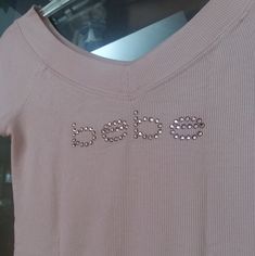 Bebe Woman V Neck Blouse Size Medium Pink Color With Swarovski Crystal Bebe Logo. Bebe Shirt, Bebe Shirts, Woman Top, Brand Me, V Neck Blouse, Swarovski Crystal, Pink Color, Swarovski Crystals, Top Blouse