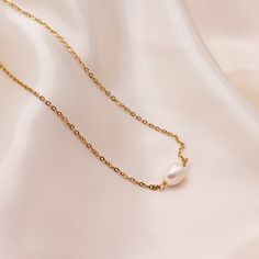 Minimalist pearl necklace with dainty gold plated chain. Minimalist Gold Plated Pearl Necklace With Adjustable Chain, Minimalist Gold-plated Pearl Necklace With Adjustable Chain, Minimalist Pearl Chain Necklace As Gift, Stainless Steel Pearl Chain Necklace For Gift, Gift Minimalist Pearl Chain Necklace, Minimalist Gold Plated Pearl Necklace As Gift, Minimalist Gold-plated Pearl Necklace As A Gift, Necklace Necklace, Natural Elements